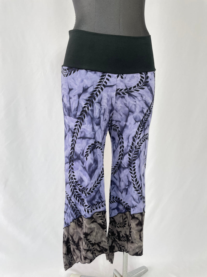 HIKARI／SALE／Karakusa print cropped pants