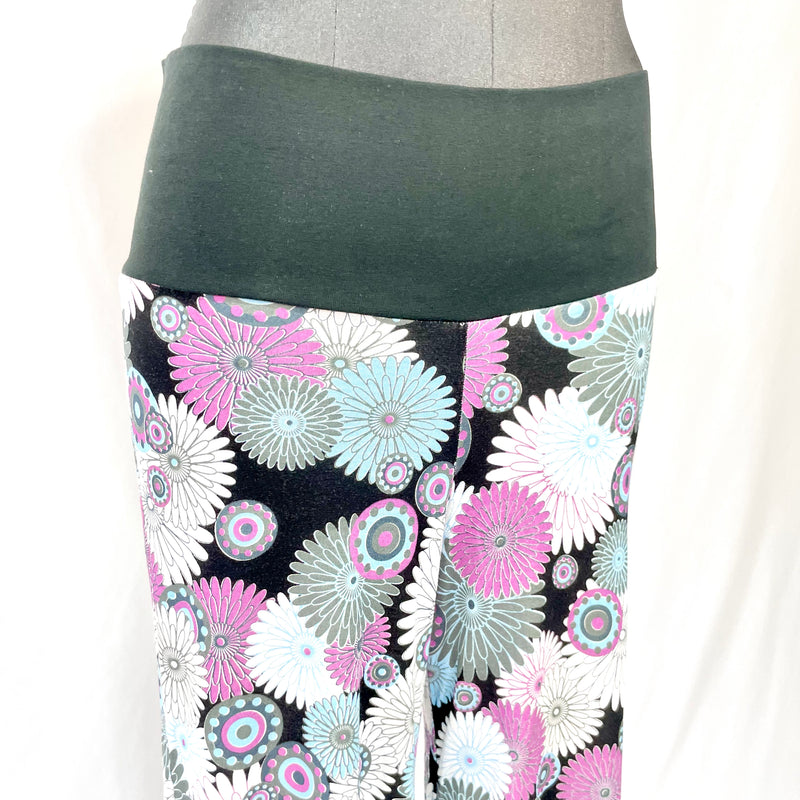 HIKARI／SALE／Daisy print pants