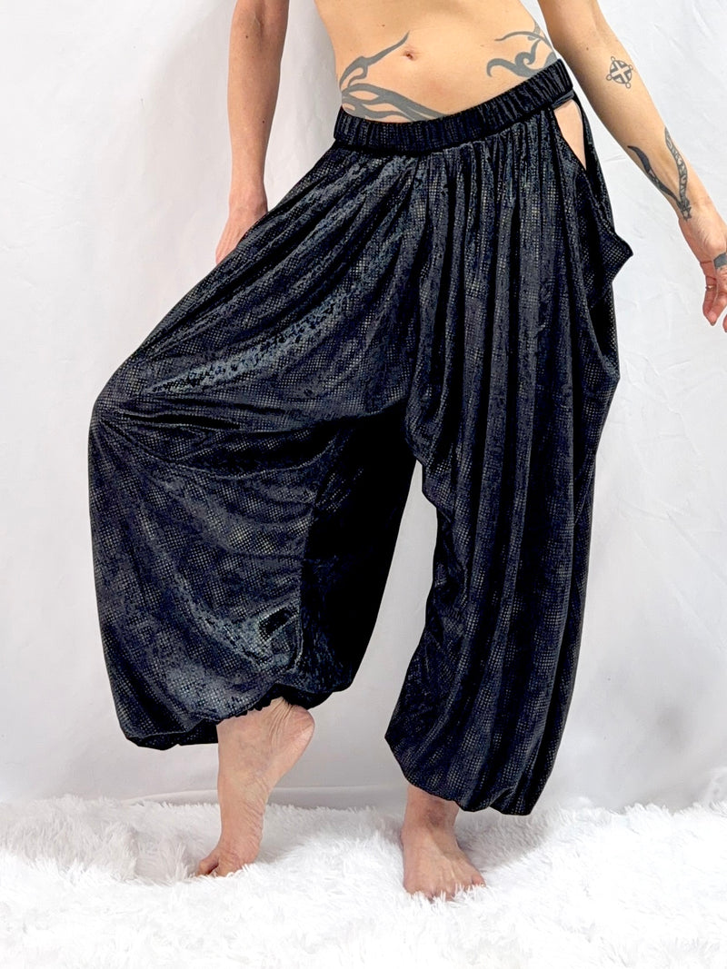 Side open Harem Pants ／ BLACK 3type – AXELICA