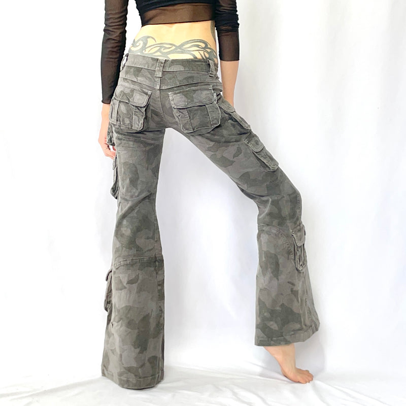 HIKARI／SALE／Cargo Flare Pants