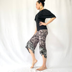 HIKARI／SALE／Karakusa print cropped pants