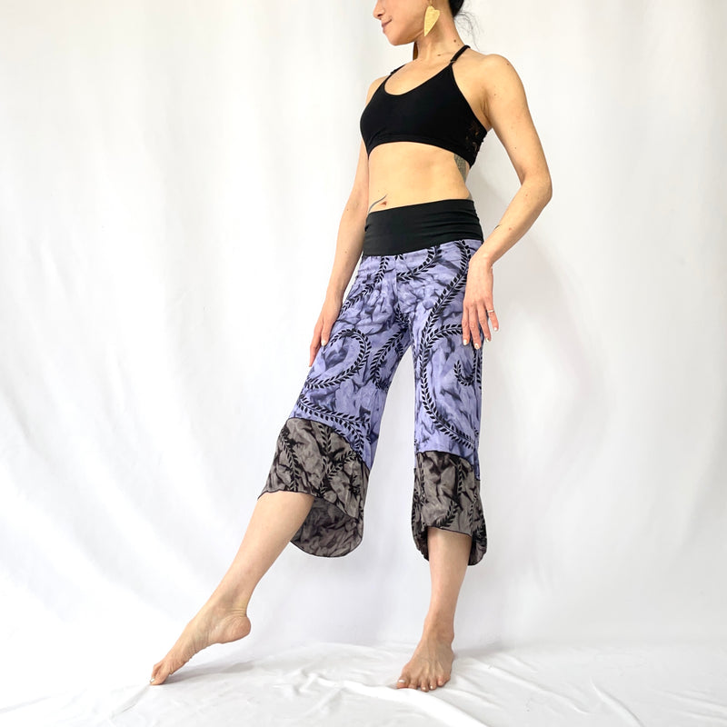 HIKARI／SALE／Karakusa print cropped pants